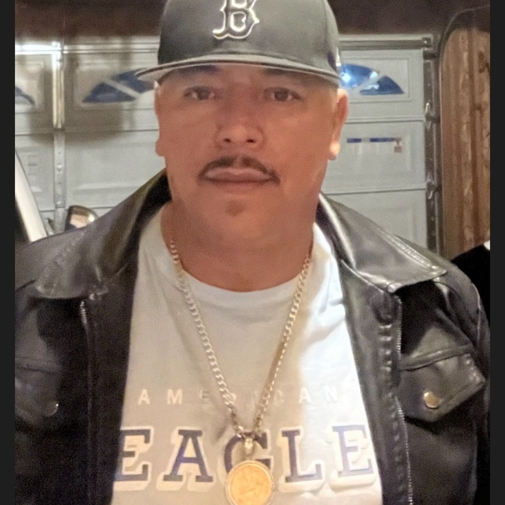 Meet your Posher, Luis